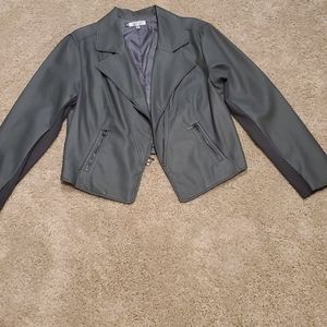 Jennifer Lopez imitation leather jacket